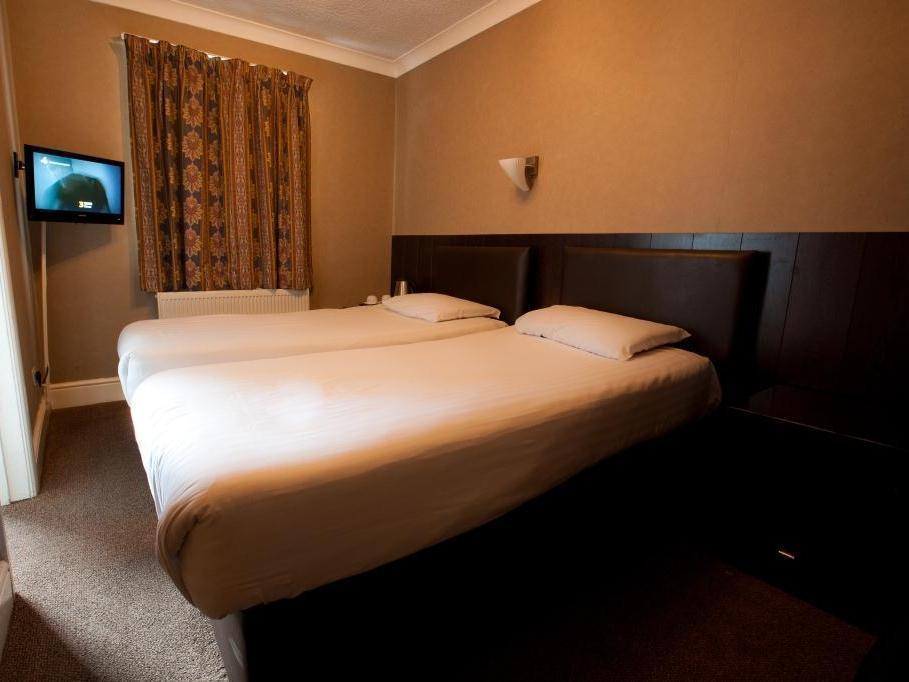 Rossmore Hotel Ίλφορντ Εξωτερικό φωτογραφία