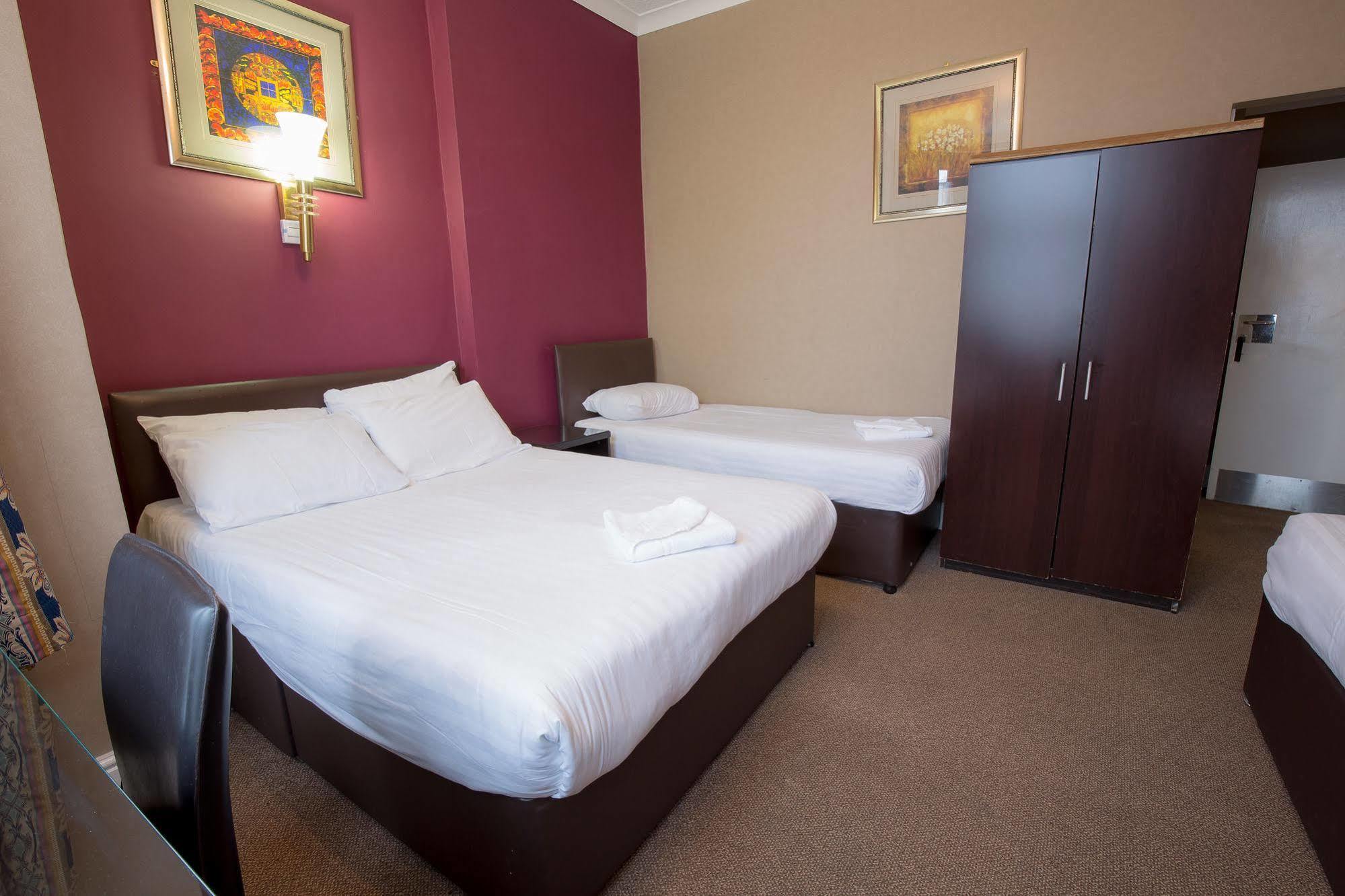 Rossmore Hotel Ίλφορντ Εξωτερικό φωτογραφία